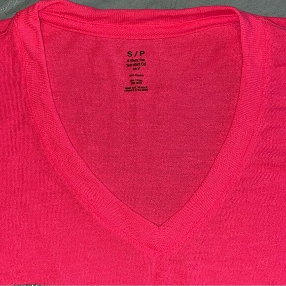 D23 Disney Mickey Mouse band leader glitter design pink v-neck T-shirt Small EUC - Picture 7 of 10